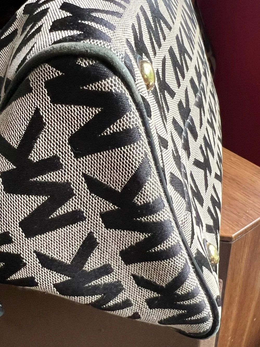 Michael Kors Black & Beige MK Logo Satchel/Top Handle/Work Bags